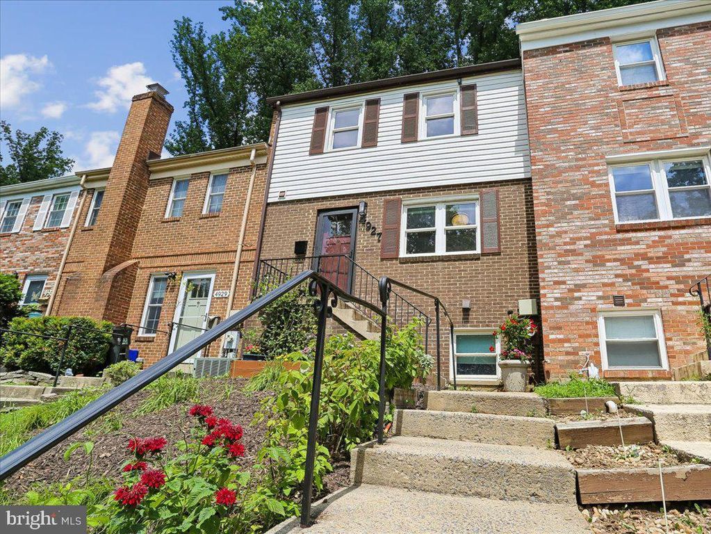 4927 ARCTIC TER, Rockville, MD 20853
