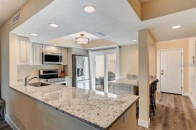 4316 SUNRAY COURT 34, Tampa, FL 33615