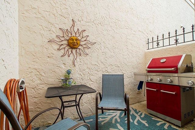 4316 SUNRAY COURT 34, Tampa, FL 33615