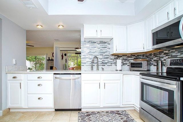 4316 SUNRAY COURT 34, Tampa, FL 33615