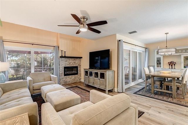 4316 SUNRAY COURT 34, Tampa, FL 33615