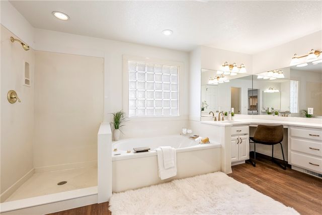 306 Genesis Drive, Bentonville, AR 72712