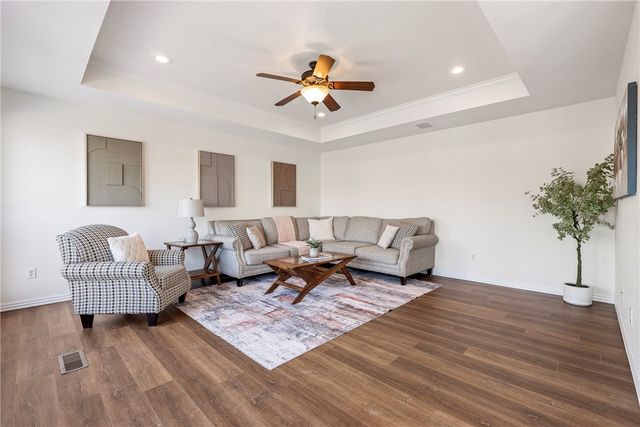 306 Genesis Drive, Bentonville, AR 72712