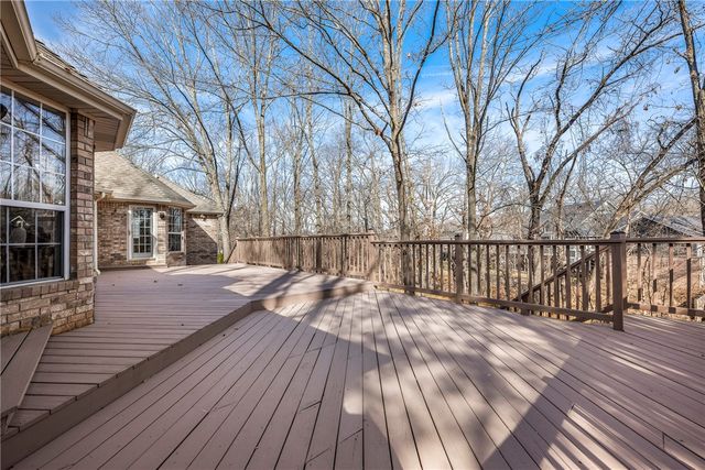 306 Genesis Drive, Bentonville, AR 72712