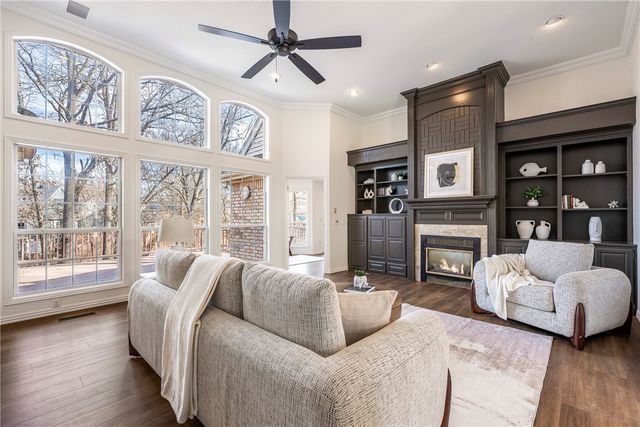 306 Genesis Drive, Bentonville, AR 72712