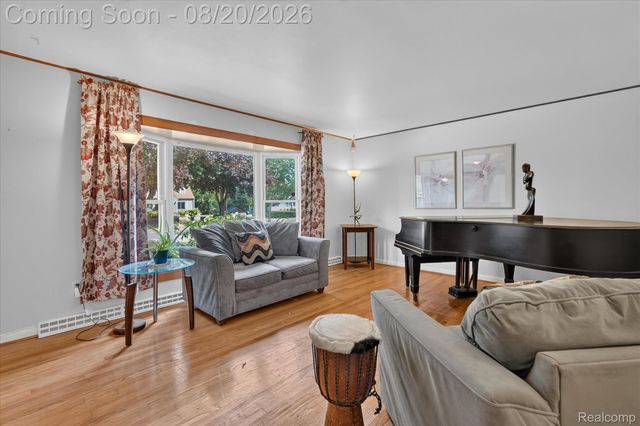 6235 Waldon Road, Independence Charter Township, MI 48346