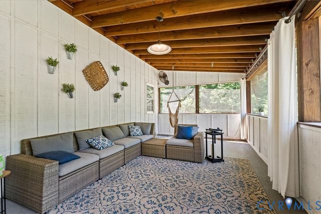2043 Rocky Ford Rd, Powhatan, VA 23139
