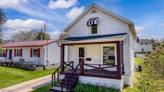 624 Broadway Street E, Cuyahoga Falls, OH 44221