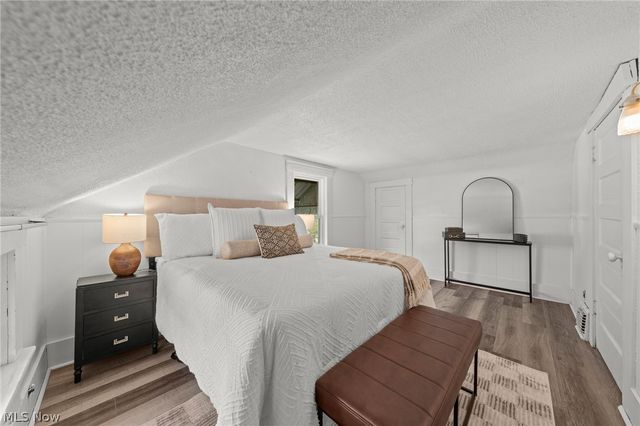 624 Broadway Street E, Cuyahoga Falls, OH 44221