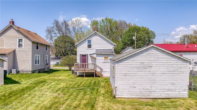 624 Broadway Street E, Cuyahoga Falls, OH 44221