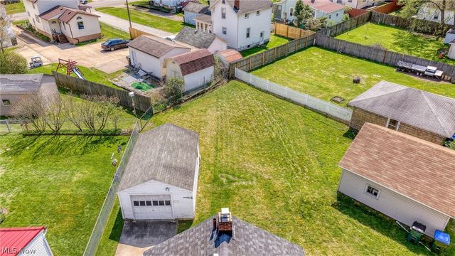 624 Broadway Street E, Cuyahoga Falls, OH 44221