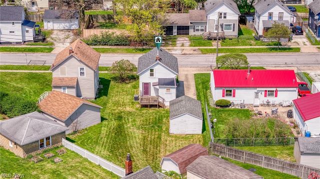 624 Broadway Street E, Cuyahoga Falls, OH 44221