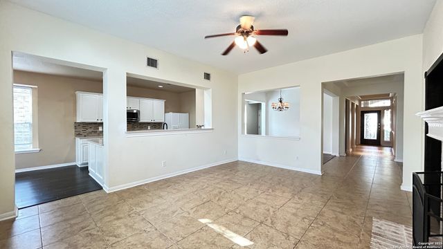 9518 HORSERACE, San Antonio, TX 78251