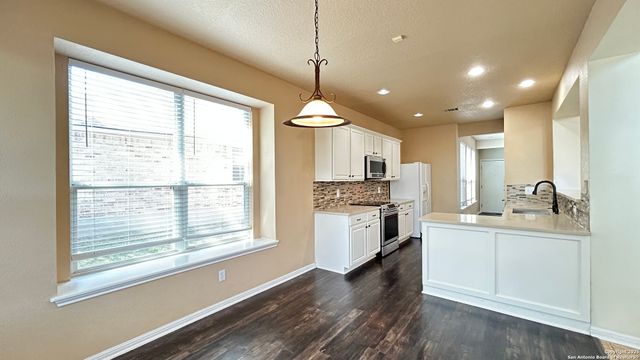 9518 HORSERACE, San Antonio, TX 78251