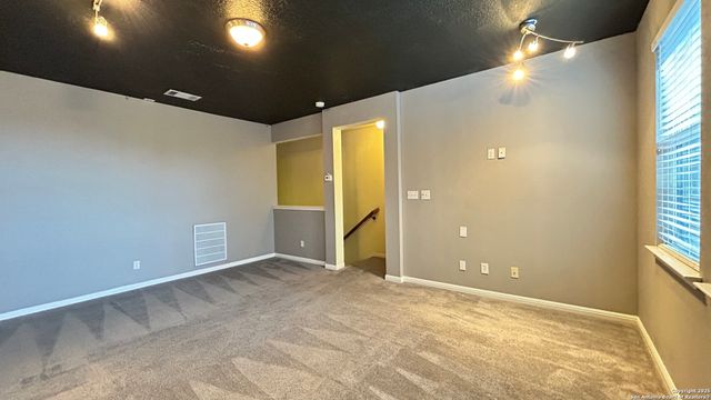 9518 HORSERACE, San Antonio, TX 78251