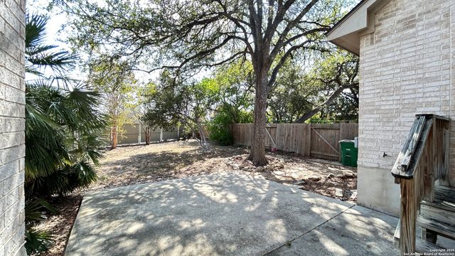 9518 HORSERACE, San Antonio, TX 78251