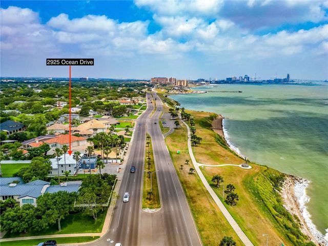 2925 Ocean Dr, Corpus Christi, TX 78404