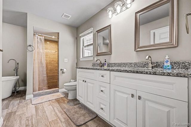 6303 High Road, Clay, MI 48001