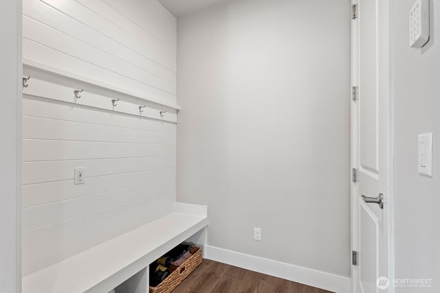 22752 SE 265th Place, Maple Valley, WA 98038