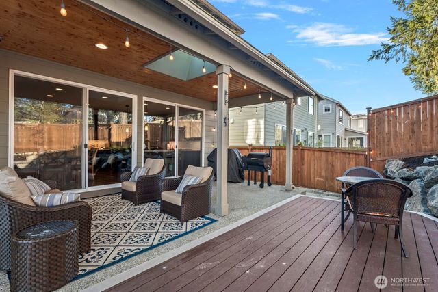 22752 SE 265th Place, Maple Valley, WA 98038