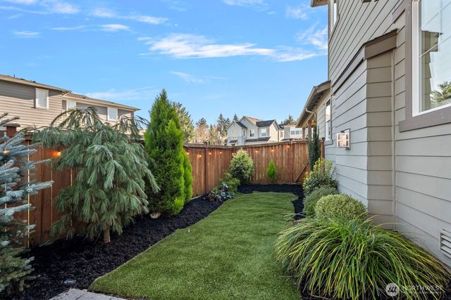 22752 SE 265th Place, Maple Valley, WA 98038