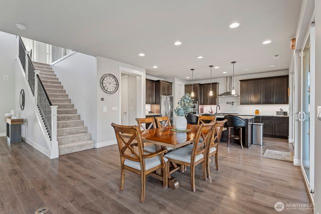 22752 SE 265th Place, Maple Valley, WA 98038