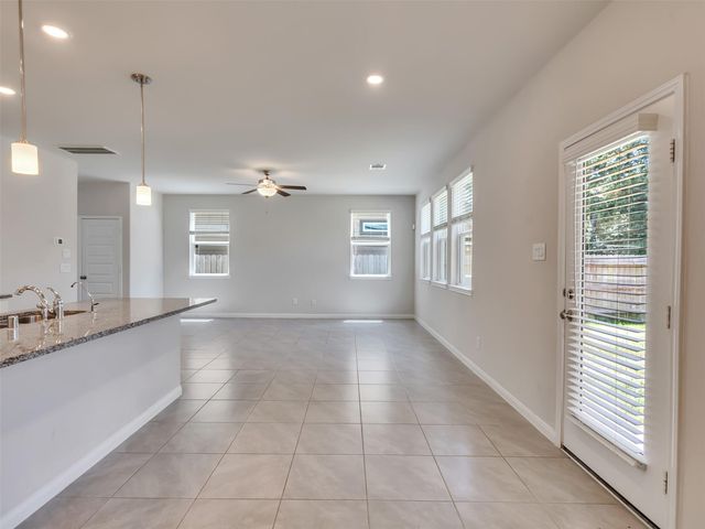 7087 Silverleaf Oak Street, Conroe, TX 77304