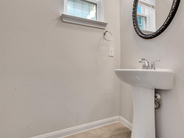 7087 Silverleaf Oak Street, Conroe, TX 77304