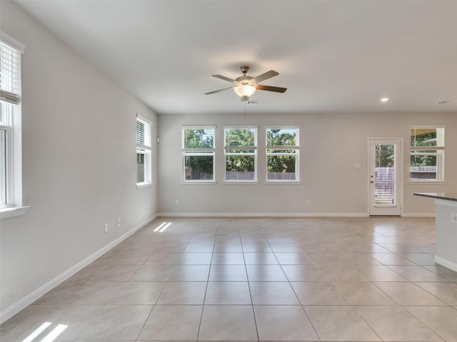 7087 Silverleaf Oak Street, Conroe, TX 77304