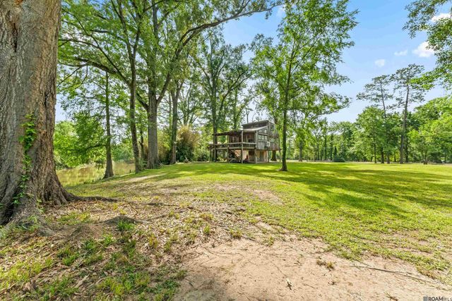 39336 Camp Dr, Prairieville, LA 70769