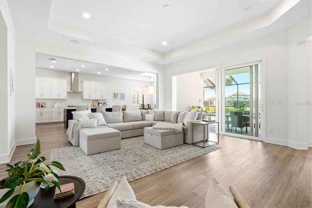 6152 LUNGO LAGO DRIVE, Sarasota, FL 34241