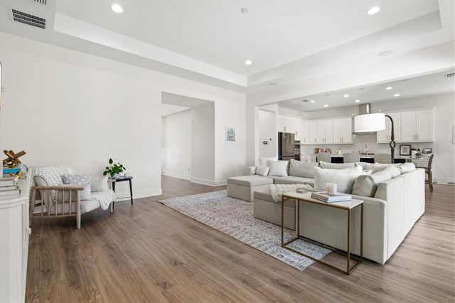 6152 LUNGO LAGO DRIVE, Sarasota, FL 34241