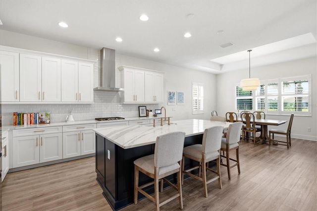 6152 LUNGO LAGO DRIVE, Sarasota, FL 34241