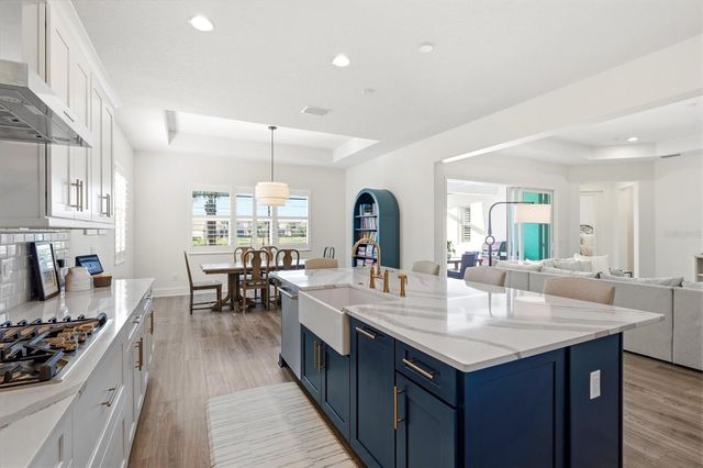 6152 LUNGO LAGO DRIVE, Sarasota, FL 34241