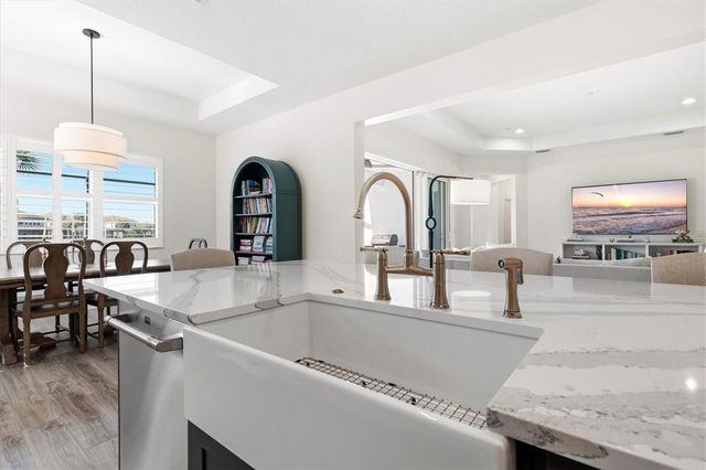 6152 LUNGO LAGO DRIVE, Sarasota, FL 34241