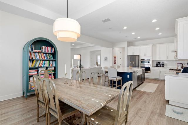 6152 LUNGO LAGO DRIVE, Sarasota, FL 34241