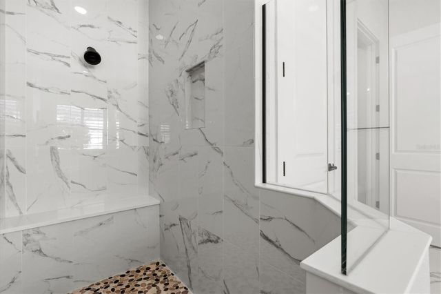 6152 LUNGO LAGO DRIVE, Sarasota, FL 34241