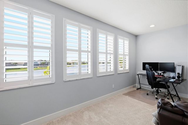 6152 LUNGO LAGO DRIVE, Sarasota, FL 34241