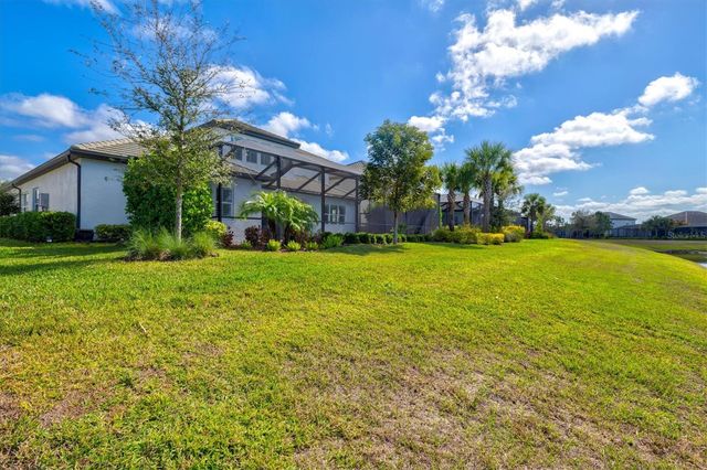 6152 LUNGO LAGO DRIVE, Sarasota, FL 34241