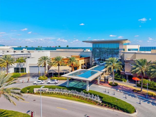 6152 LUNGO LAGO DRIVE, Sarasota, FL 34241