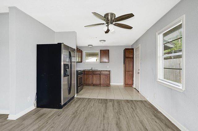 3910 Ward Street, Houston, TX 77021