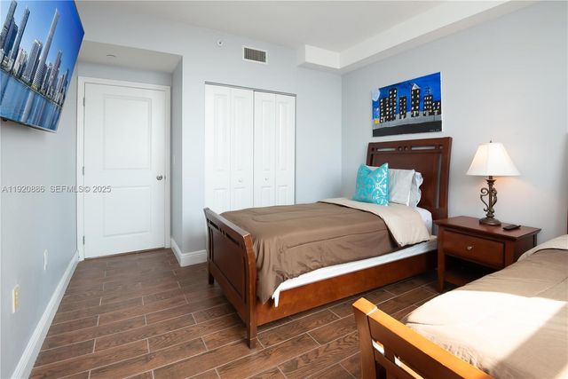 1250 S Miami Ave 3205, Miami, FL 33130