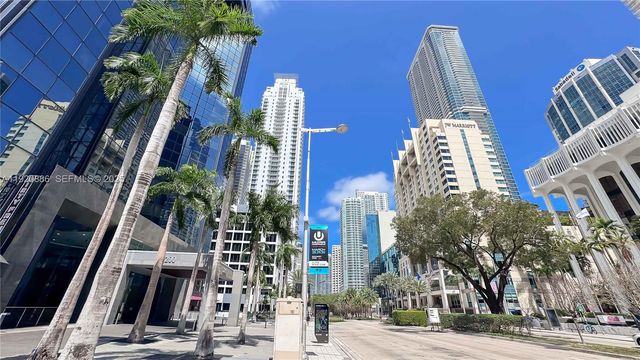 1250 S Miami Ave 3205, Miami, FL 33130