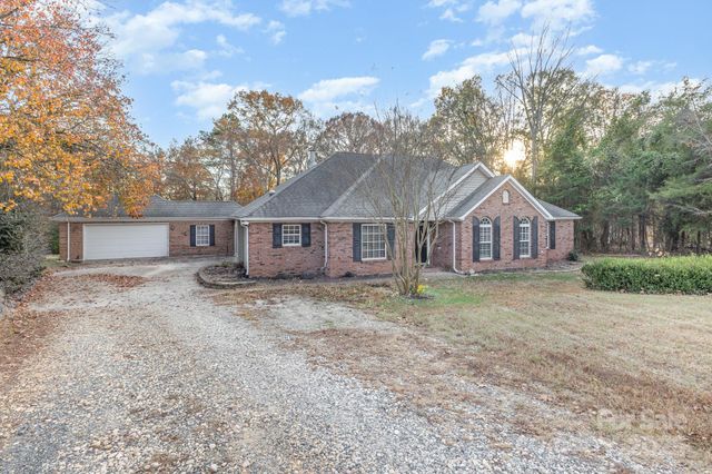 7329 Bailywick Drive, Waxhaw, NC 28173