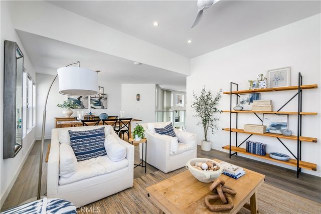 647 1st Place, Hermosa Beach, CA 90254