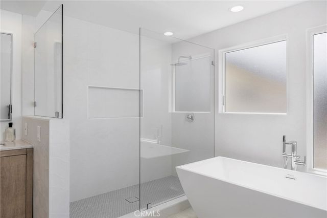 647 1st Place, Hermosa Beach, CA 90254