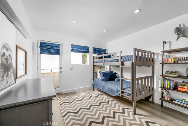 647 1st Place, Hermosa Beach, CA 90254