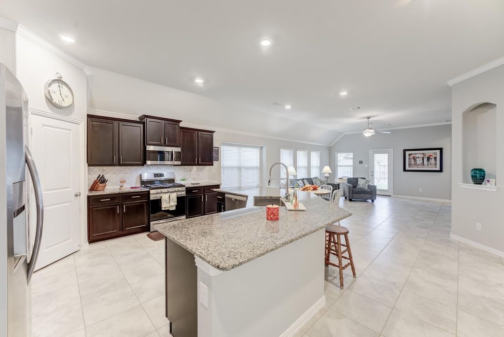 2609 Sagedale Drive, Conroe, TX 77301