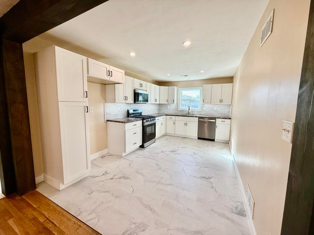 510 W Park Street, Seymour, MO 65746