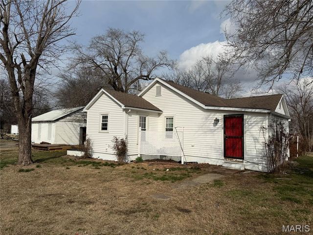 448 Crowe Street, Sikeston, MO 63801